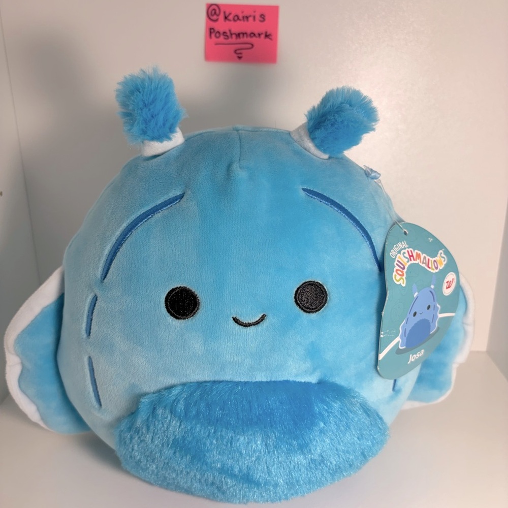 Josa Squishmallow 8"

Plush sea slug - Blue